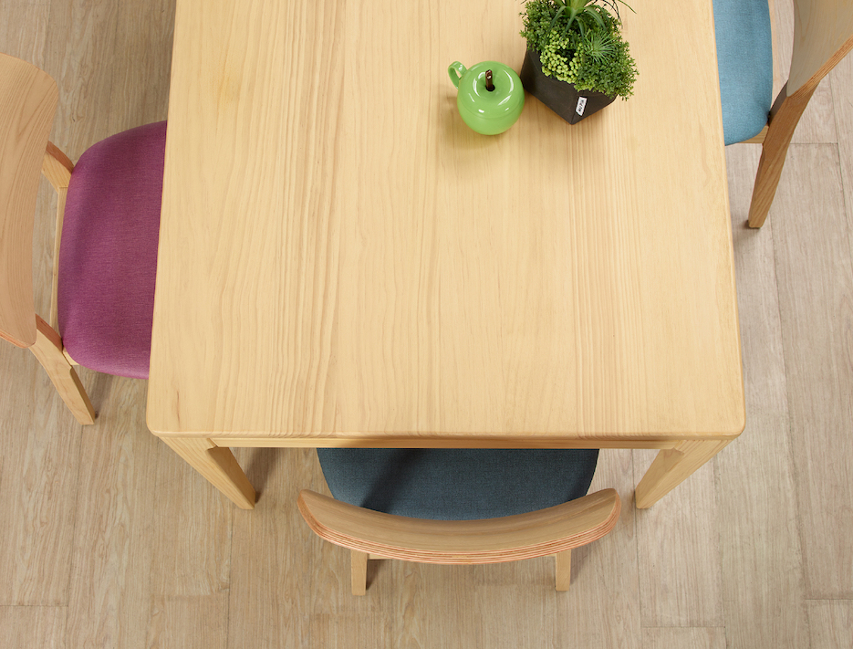 溫莎4.3尺A級松木實木餐桌 捷克栓木餐椅